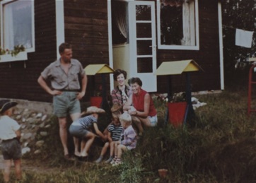 SANDAGERVEJ 6, BØWL - LYSTRUP STRAND, familien Frederiksen 1960ERNE